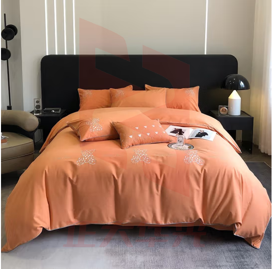 伊伊爱 生态磨毛绣花抱抱熊系列四件套 贝拉橘 200*230cm/TJ0KL02201787L