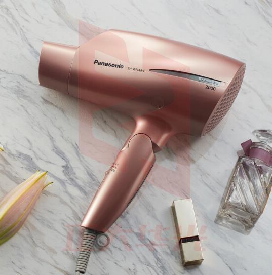 松下（Panasonic）电吹风机大功率 纳米水离子 智能冷热风交替 恒温护发 EH-WNA8A