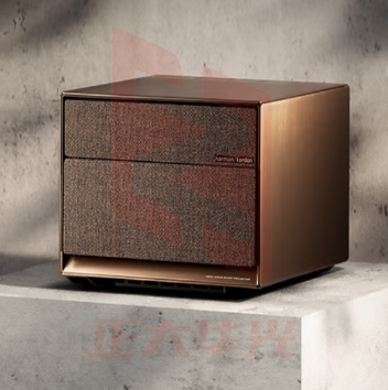 极米 RS Pro 2 晨曦金 4K分辨率 游戏投影 投影仪家用 光学变焦 哈曼卡顿专利音响 画面自适应