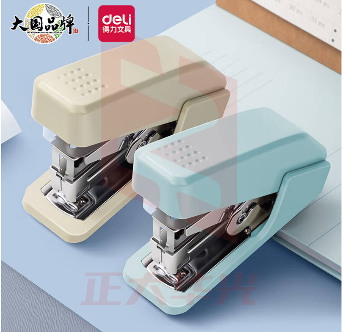 得力0640轻巧便携订书器  (颜色随机)XTGM01311222045528