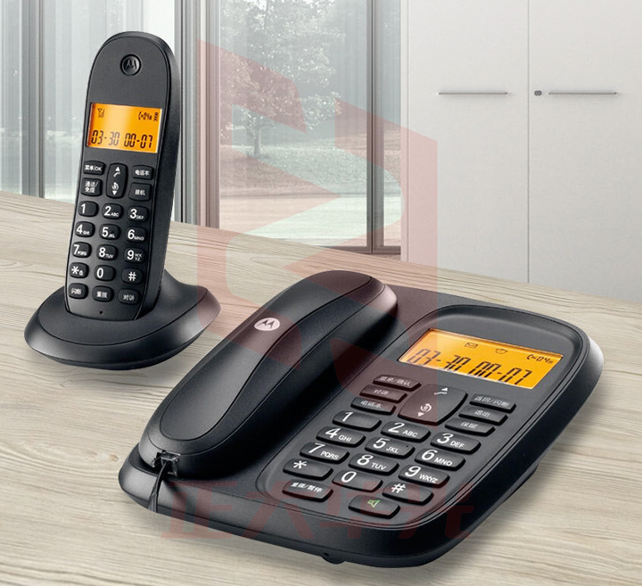 摩托罗拉(Motorola)数字无绳电话机 无线座机 子母机一拖一 办公家用 大屏幕 双清晰免提套装CL101C(黑色)  XTGM01091345155200