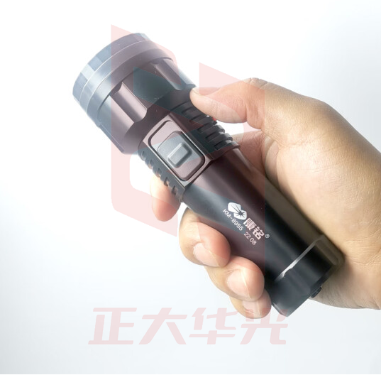 康铭 LED手电筒家用可充电强光亮多功能小巧迷你便携远射起夜应急照明电筒学生 KM-8955【黑色手电筒】 XTGM03300814571657
